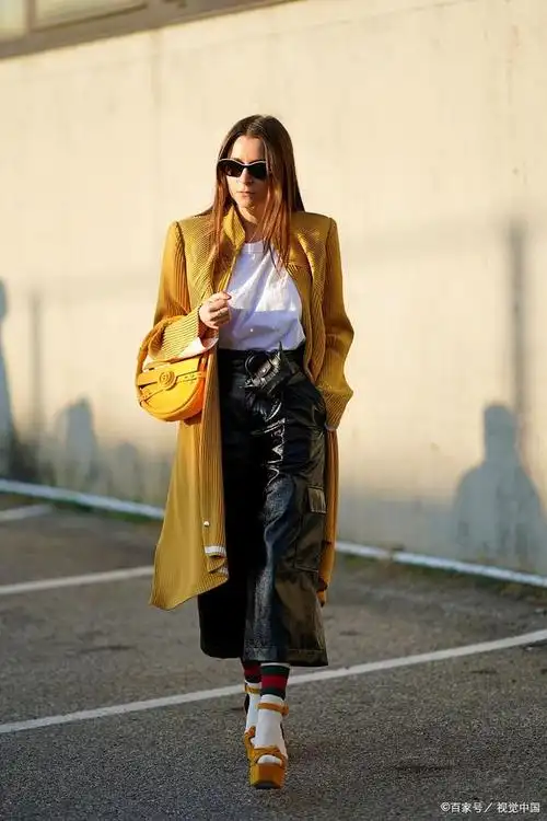 多巴胺穿搭:时尚界的情绪疗愈艺术