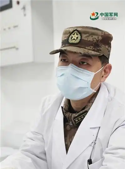 在国家人民危难之际,人民军医再赴战场,不论是当年的非典,埃博拉,还是