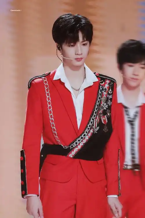 湖南卫视春晚##刘耀文a爆了大鲨四方