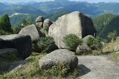 白龙山石头千姿百态,美醉了!