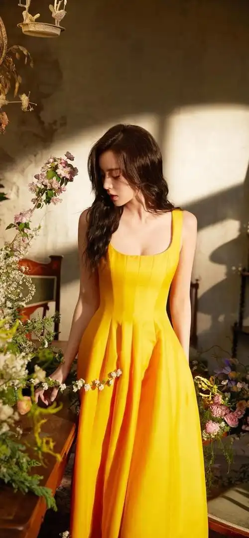 古力娜扎 高清壁纸图分享 好美好白好瘦啊 喜欢的直接收图!