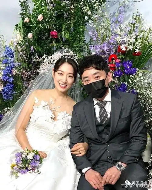 朴信惠大婚前男友李敏镐张根硕祝福引网友泪奔