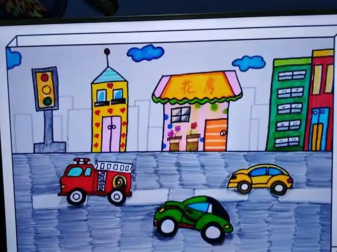 初级儿童画《城市美景》