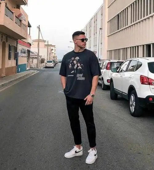 夏季男装搭配技巧,夏季男生的14条穿搭准则(男士夏天如何穿出高级感)