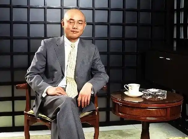 黄光裕:入狱11年,银行账户躺着225亿,出狱后过得如何?