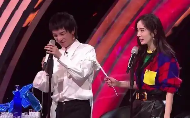 有一种"谋算"叫张碧晨和华晨宇!孩子4岁了,才明白这盘大棋!