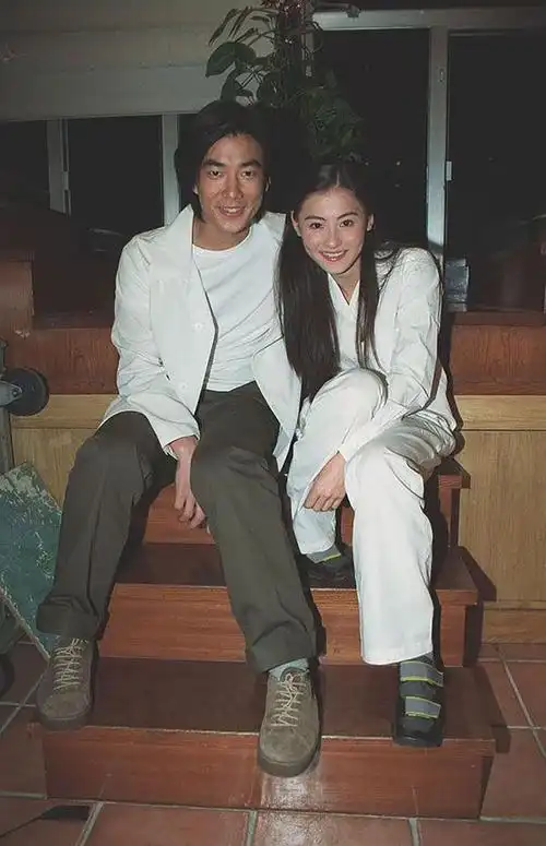 张柏芝与任贤齐重聚,发文宣布:在起一起就是向往的生活_网易订阅