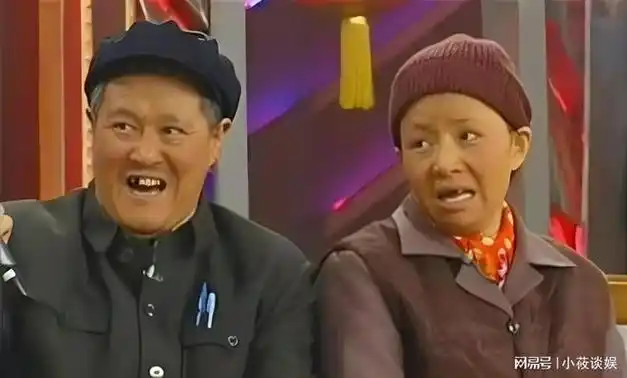 个"头发也变白了,皱纹也增长了,我的两颗洁白的门牙去年也光荣下岗了!