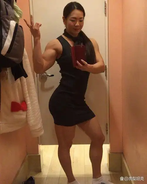 "韩国金刚芭比"池妍玉:初代健身女神,天使的面容,金刚的身材