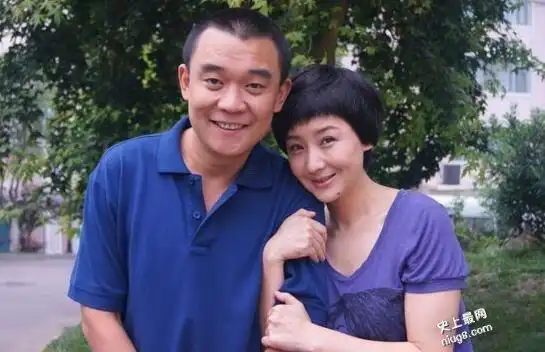 就一直没有再婚,所以网友问的买红妹现任老公是谁,目前还没有较为准确