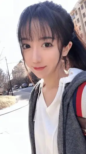 斗鱼吃鸡女主播呆妹儿小霸王个人写真福利套图