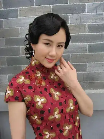 孟瑶风雨上海滩获高流量演绎悲情女孩的苦命人生