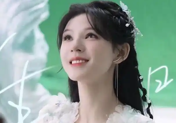 斗罗有两部真人版的电视剧,只是演员颜值参差不齐.