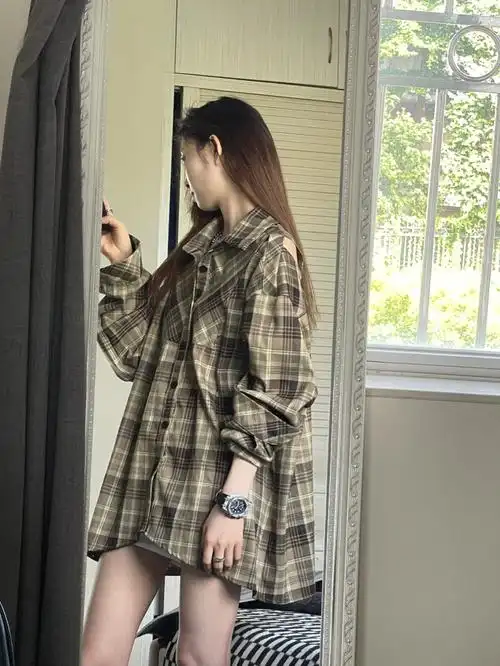 格子衬衫这样穿太舒服啦