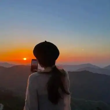 意境高清唯美女头像超好看的女生图片真人