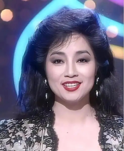 回顾徐小凤宁愿离婚也不愿改变中国国籍如今75岁仍单身