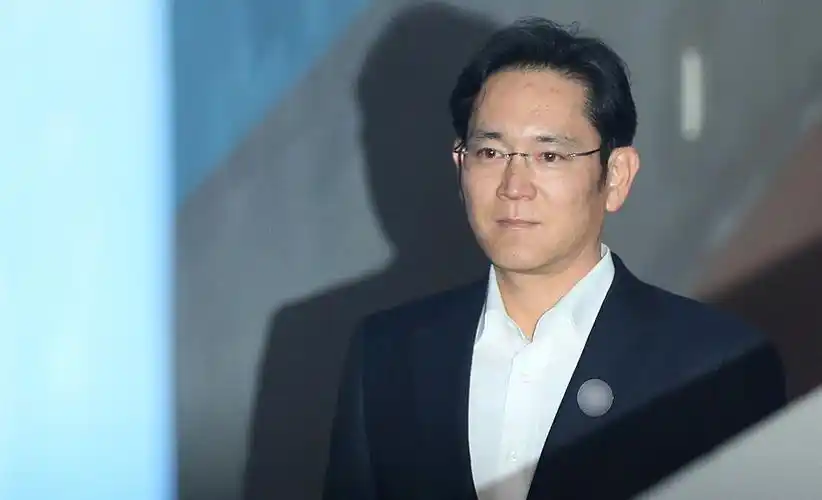 驯养明星为性奴,谋害亲生胞妹,主宰韩国的三星掌门人李在镕