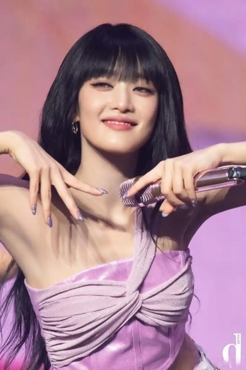 【d美图】 who: #gidle组合#minnie   where:首尔松坡区蚕室室内体育