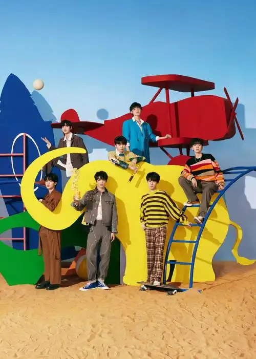 时代少年团首张实体专辑《舞象之年》预售额破亿