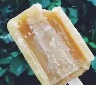 曾经我们吃的是两毛钱一根的雪糕