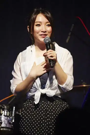 冠军,《中国梦之声》第二季热门唱将阎奕格2014加盟华研国际音乐,近日