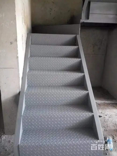 石家庄钢结构楼梯阁楼跃层制作 灌浆料浇筑楼梯楼板