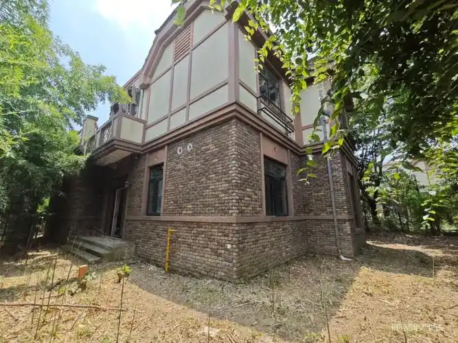 富力湾(别墅)4室2厅4卫229㎡南北550万