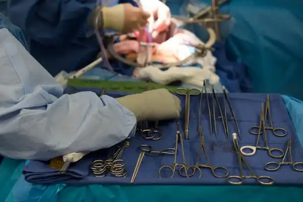 手术示意图(图/达志影像/美联社)