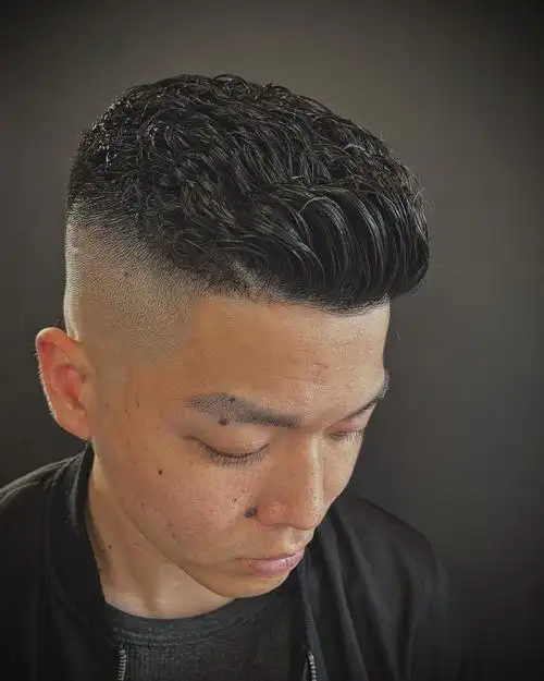 寸头 寸头,漏额,纹理烫,男士发型的三大流行趋势