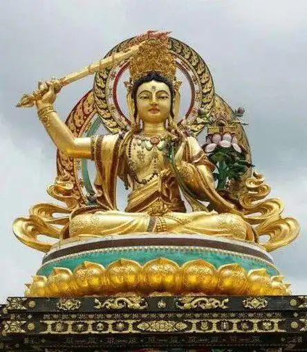 文殊菩萨的宝剑经书和狮子