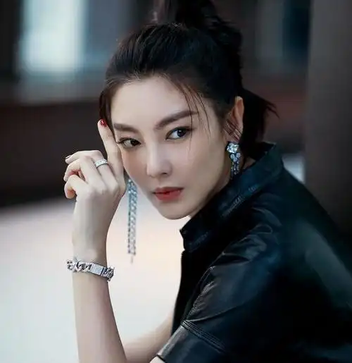 张雨绮的"傻白甜"人设崩塌了?有心机的女人才能活得更好!