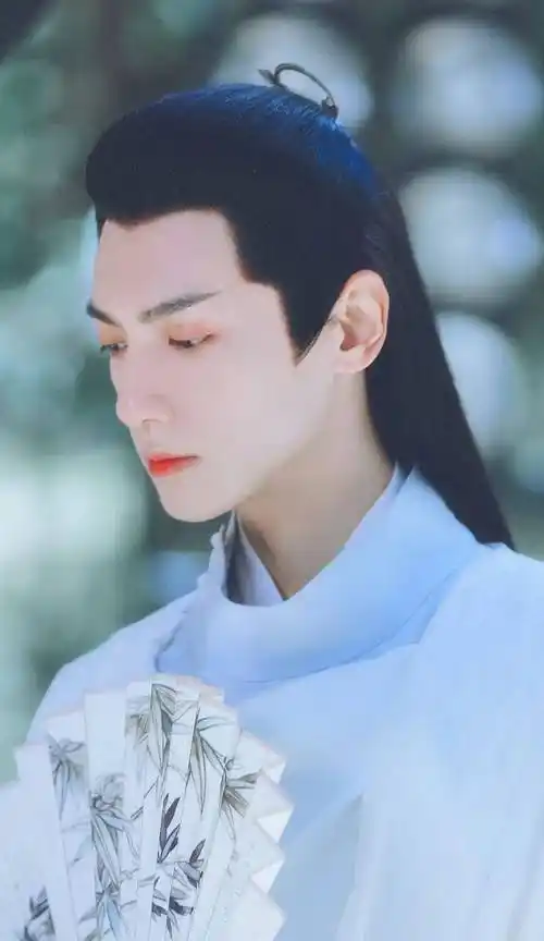 这些男明星凭什么能被夸"古风美男"?_古装_白女士_颜帅哥