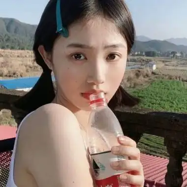 ins女生头像慵懒偏冷淡风真人