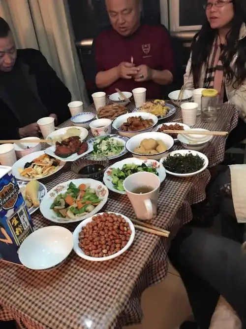 大年初二,在家招待客人!