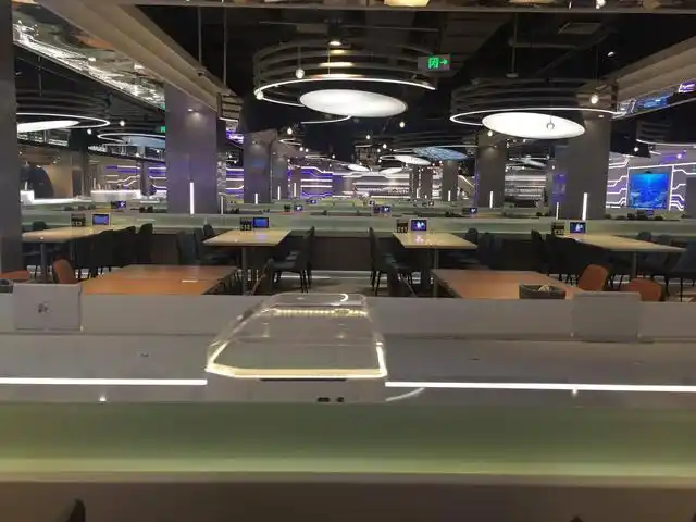 阿里无人餐厅来袭,盒马让机器人做饭上菜,口碑加速无人店布局