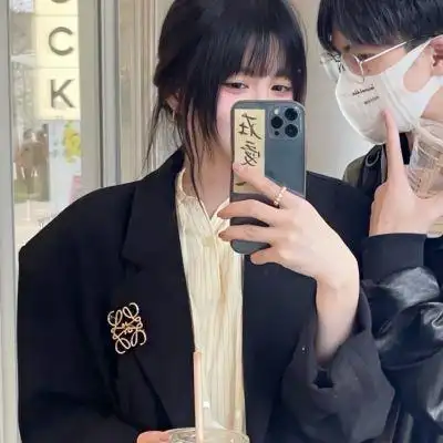 qq霸气情侣头像不带字你是我维持活下去的动力