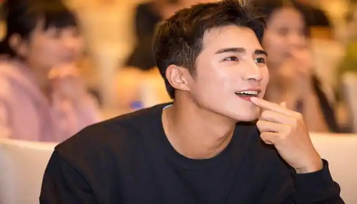 在综艺节目中,大家都能发现姜潮的家里非常大.