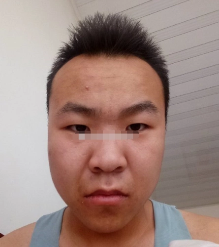 眉带箭眉压眼三角眼情绪大心胸小不利婚恋稳定