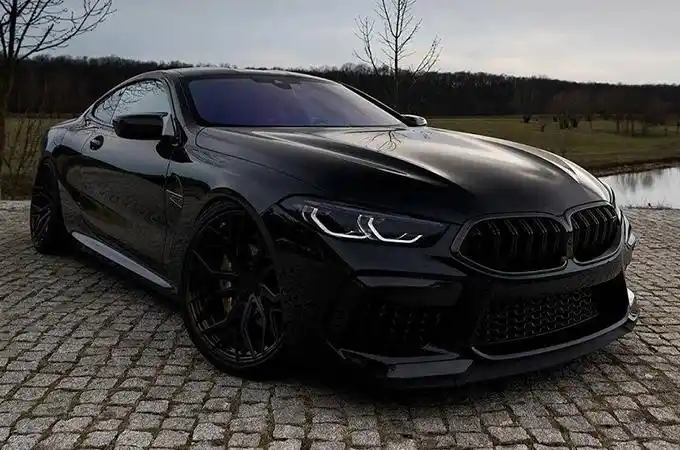 国外宝马m8改装黑武士,国内宝马5系改m5包围真香