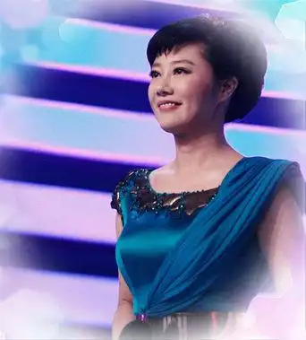 央视女主播叶迎春旧照(图)