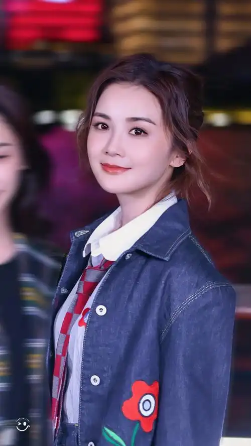 阿sa蔡卓妍##蔡卓妍电影金手指