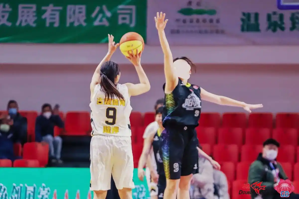 给力女孩,当仁不让! @广东篮球 @准者篮球 #陆婷#广 - 抖音