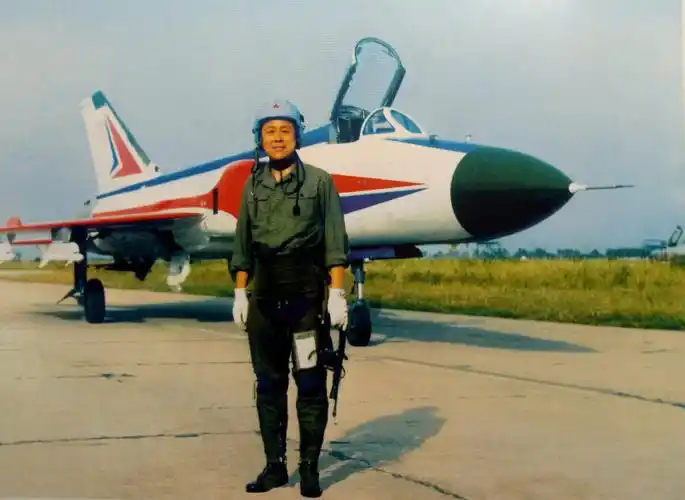 36年前,歼8ii战斗机首飞,背后还有一个非常让人惋惜的故事_腾讯新闻