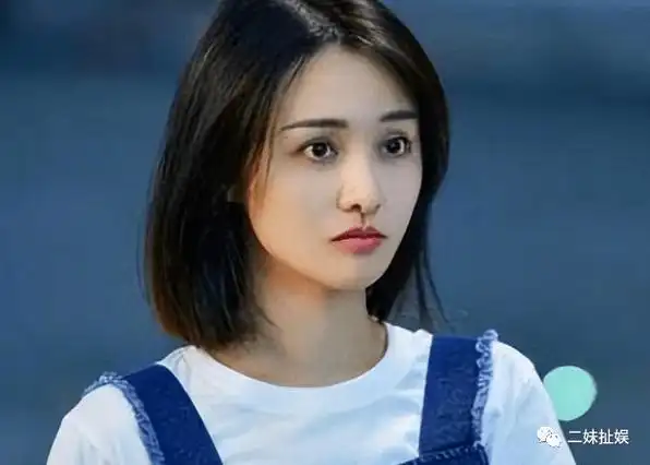 郑爽曾在粉丝群聊到张继科事件,为景甜打抱不平,还曝光了刘恺威杨幂