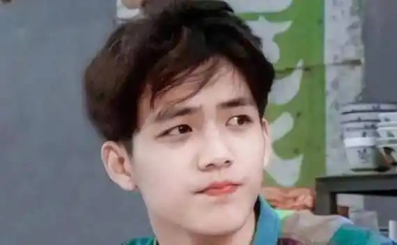 逐渐转向影视剧拍摄,其中就有我们很熟悉的《逆水寒》,《天涯明月刀》