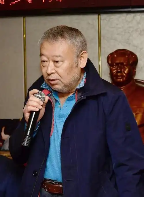 (四野后代联谊会名誉会长 高燕生)此次联谊会上,还有其他分会领导依次