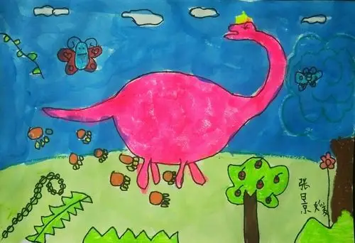 一只漂亮的"梁龙",来到了美丽的地方