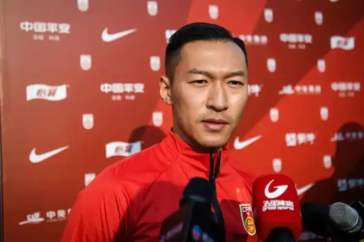 国足队长:打出精气神,踢日本越南结果不会差|国足|日本|吴曦_新浪新闻