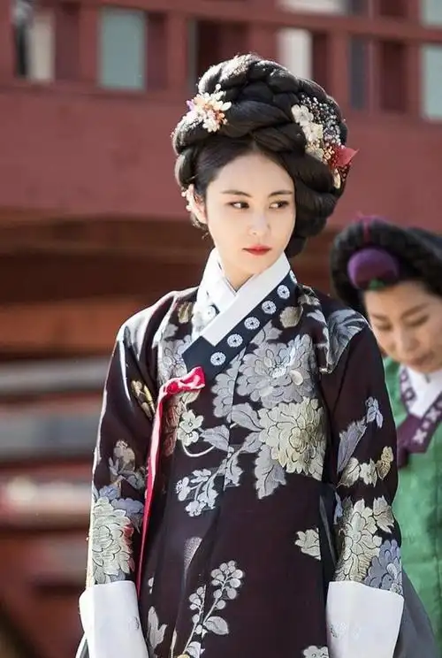 张绿水为何被称为"妖女"?她一生究竟做了哪些祸乱的事情_腾讯新闻