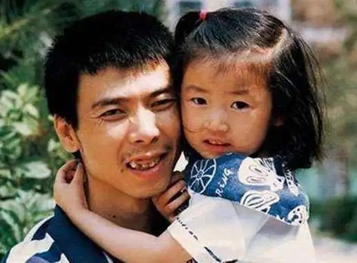 徐帆第一任丈夫照片曝光,怎么会是他?